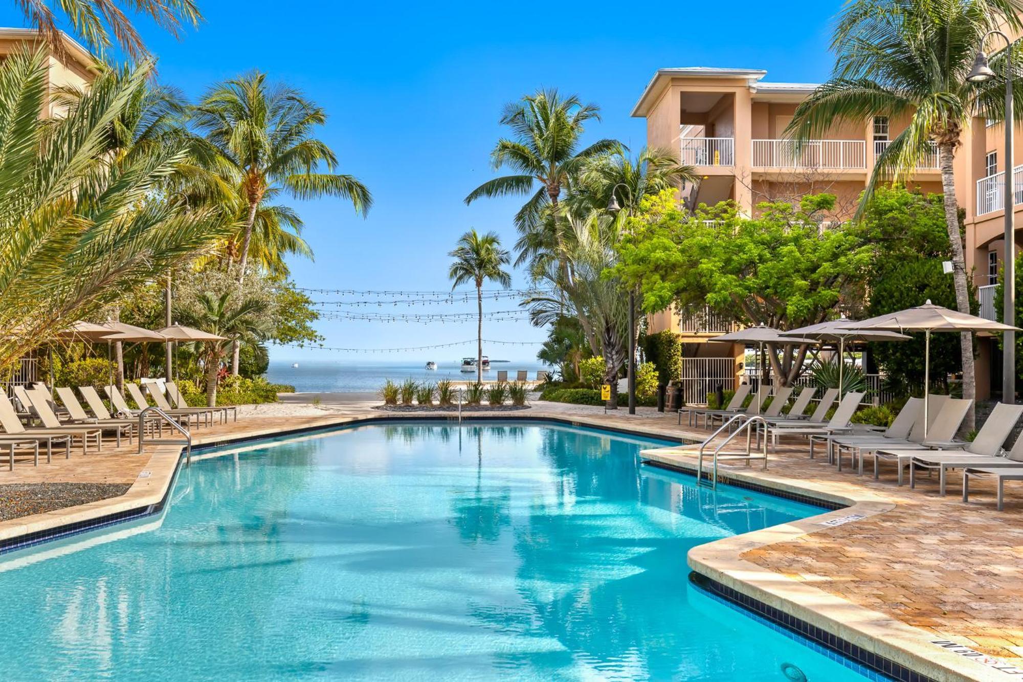 Beachside Resort & Residences Ки-Уэст Экстерьер фото