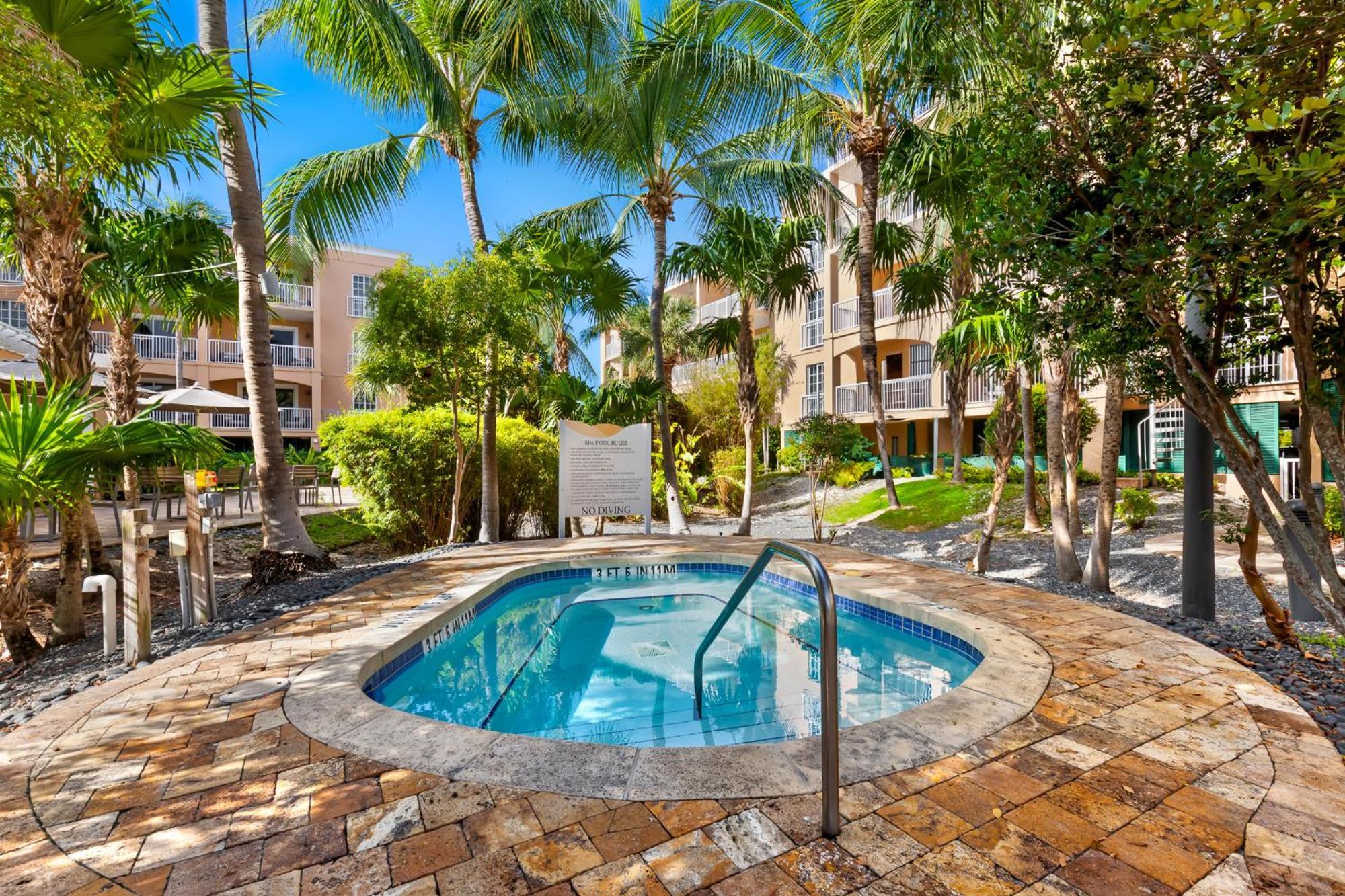 Beachside Resort & Residences Ки-Уэст Экстерьер фото